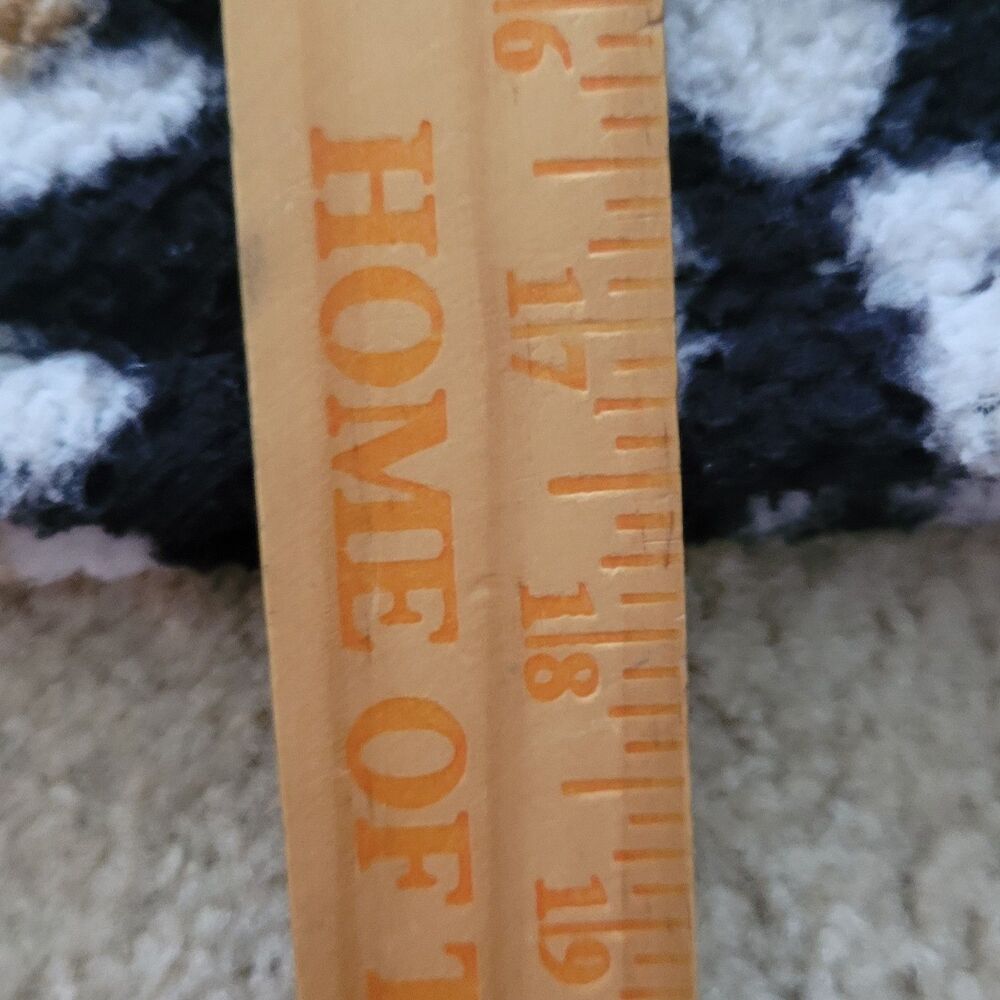 Wild Fable Cropped Hoodie Womens M Black White Animal Print Fleece Pullover - Picture 4 of 12